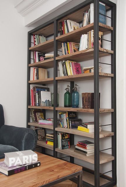 Madera y hierro, estilo industrial.